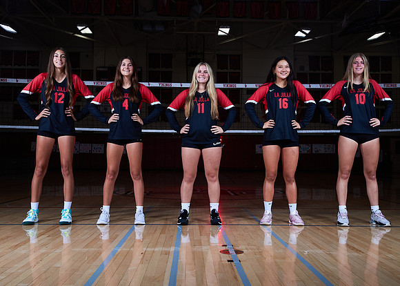 La Jolla High School Varsity Girls Volleyball