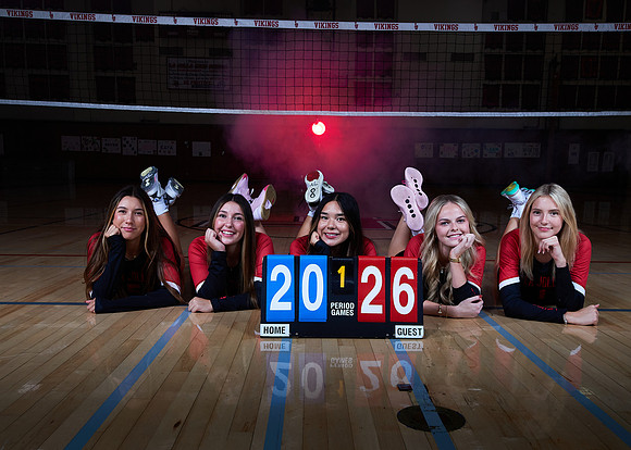 La Jolla High School Varsity Girls Volleyball
