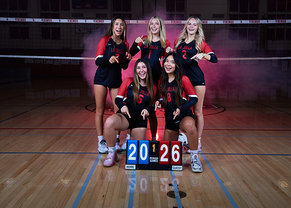 La Jolla High School Varsity Girls Volleyball