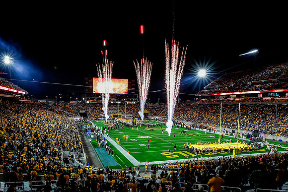 College Football: “NCAA Football 2021: University of Southern California vs Arizona NOV. 06