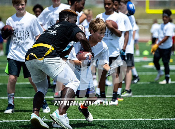 Tyreek Hill Youth Camp