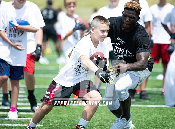 Tyreek Hill Youth Camp