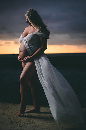 Rachel Maternity Shoot