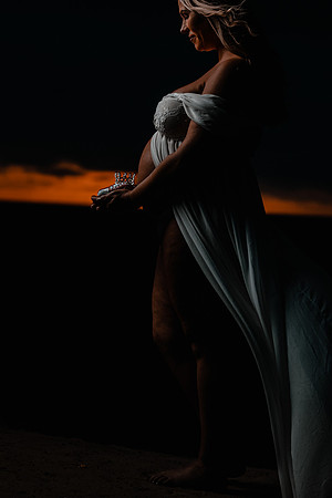 Rachel Maternity Shoot